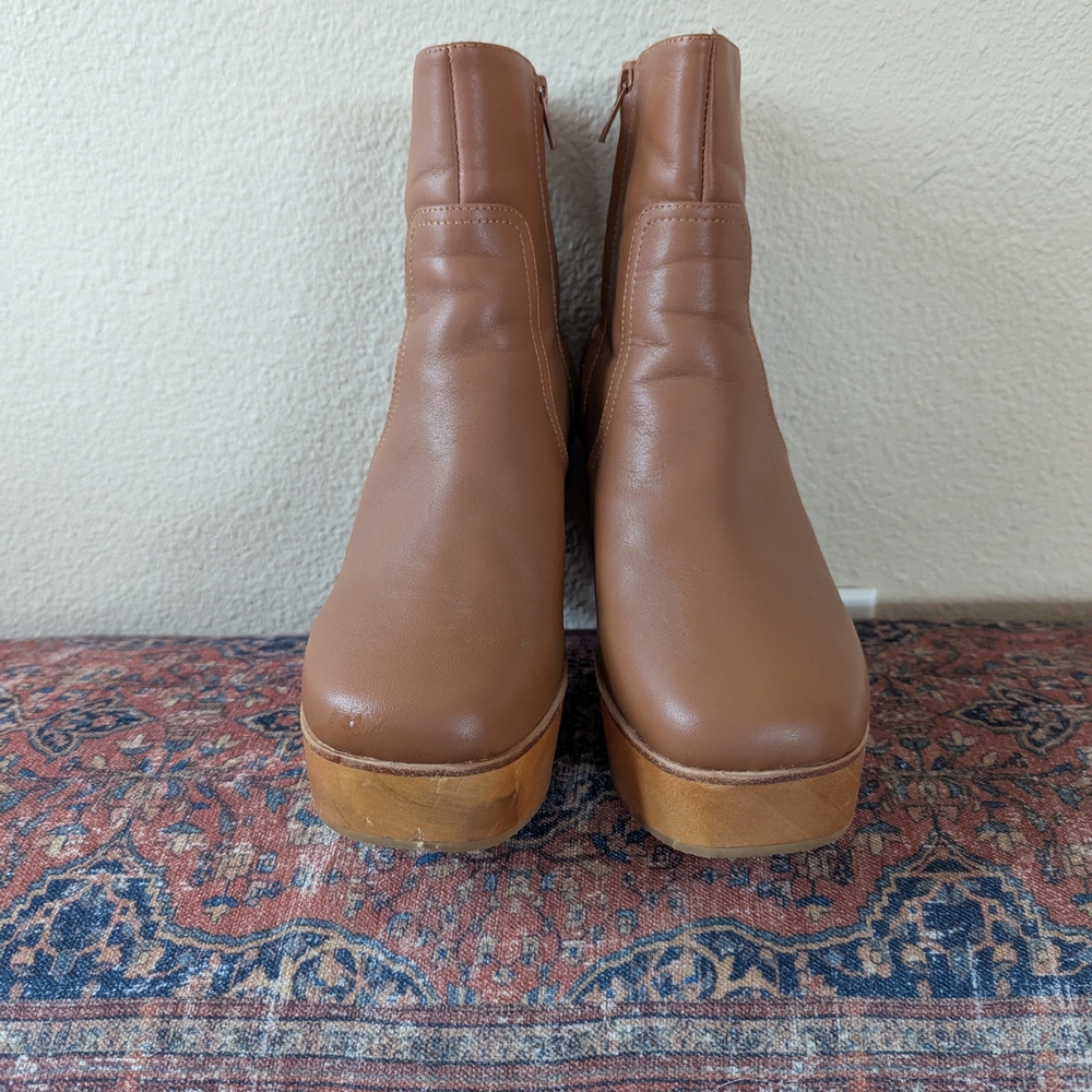 Charlotte Stone Paz Clog Boots - Picture 2 of 6